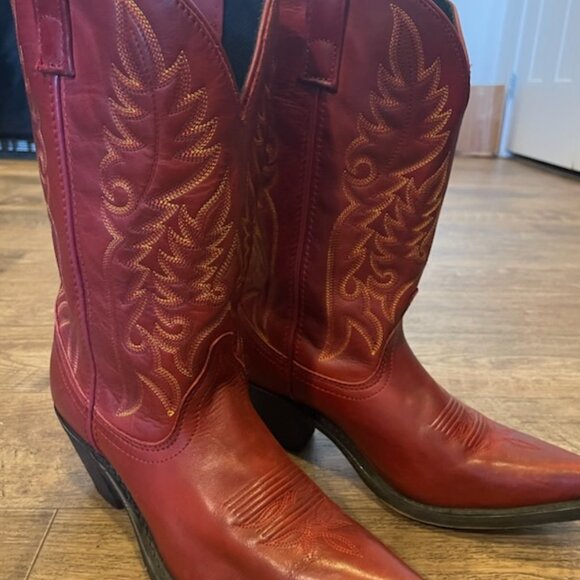 Women's Laredo Red Cowgirl boots - Picture 2 of 4